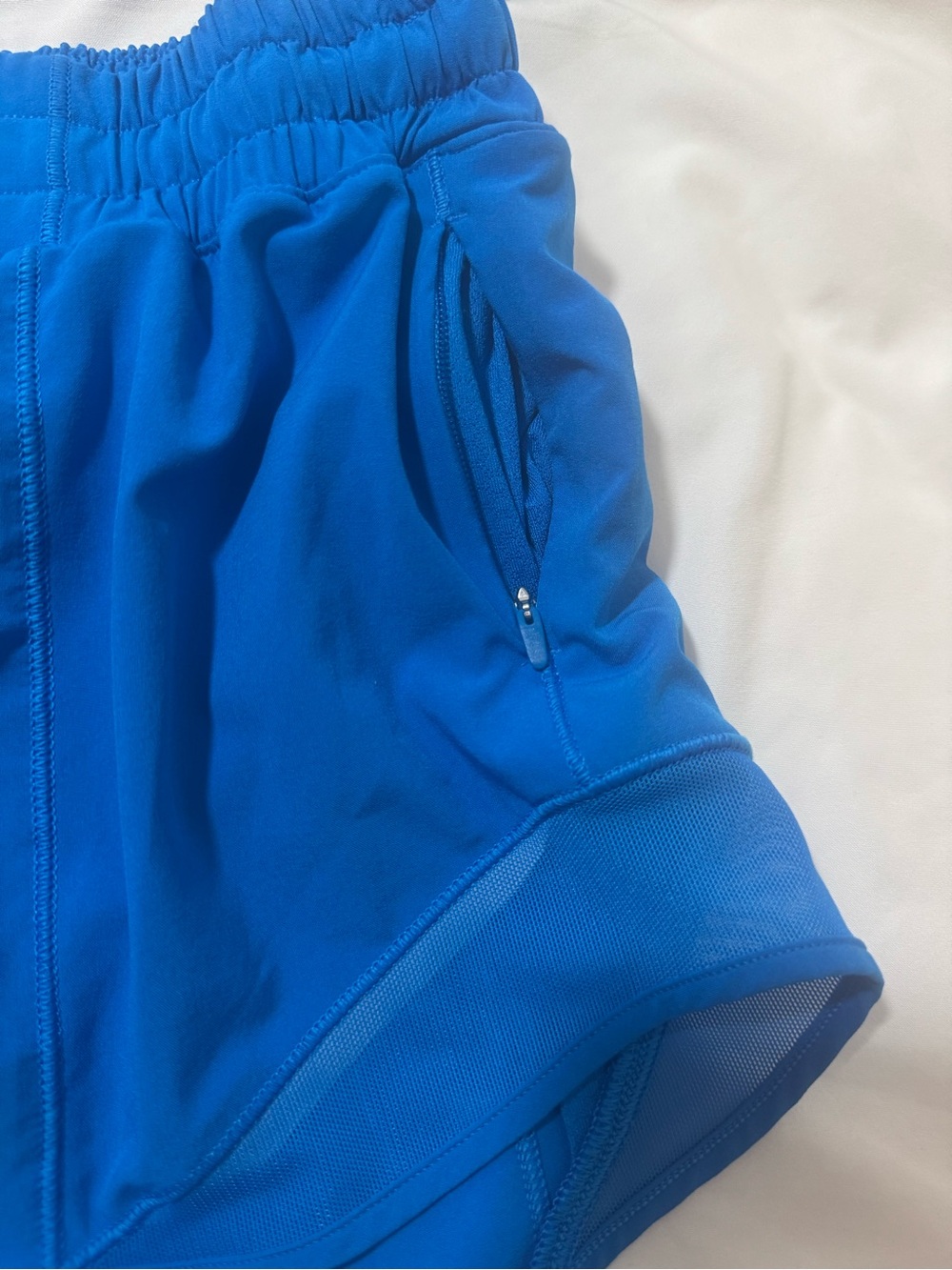 SOLD Lululemon Women's Hotty Hot Running Shorts - Picture 5 of 6